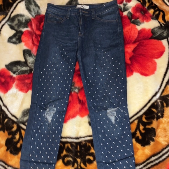 AQ ripped Jeans - Picture 1 of 4
